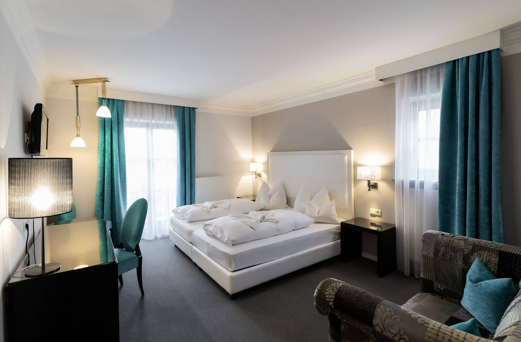 Superior room - stylishly furnished