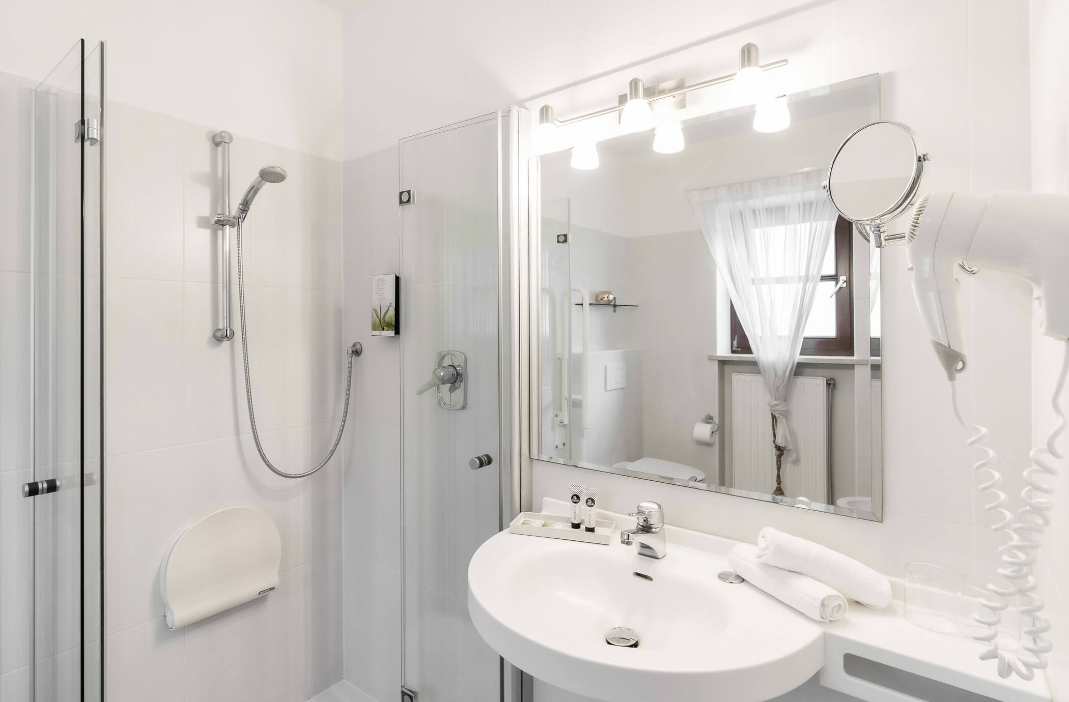 Superior Room - Bathroom